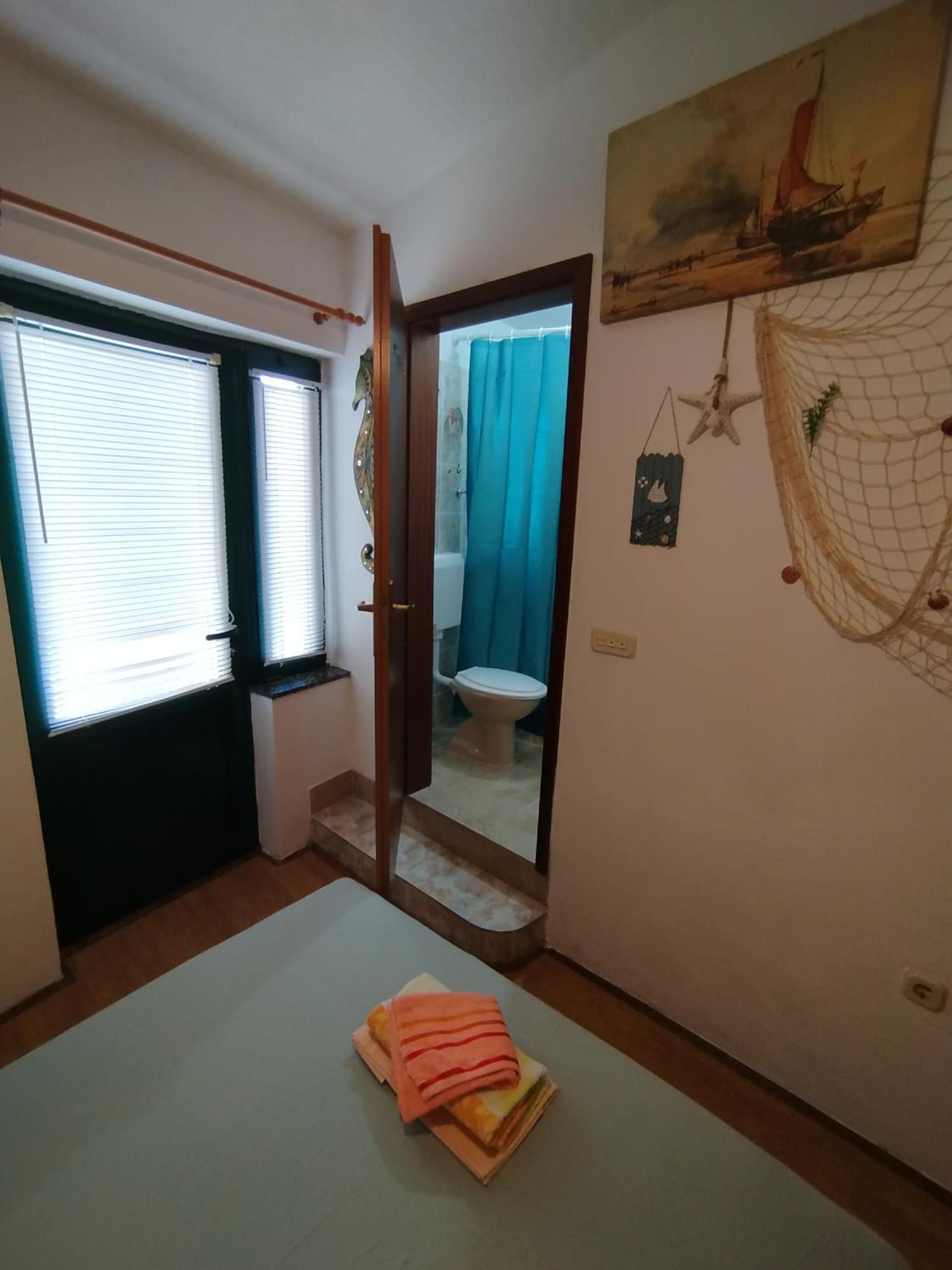 Rooms Tia Baska Voda Room photo